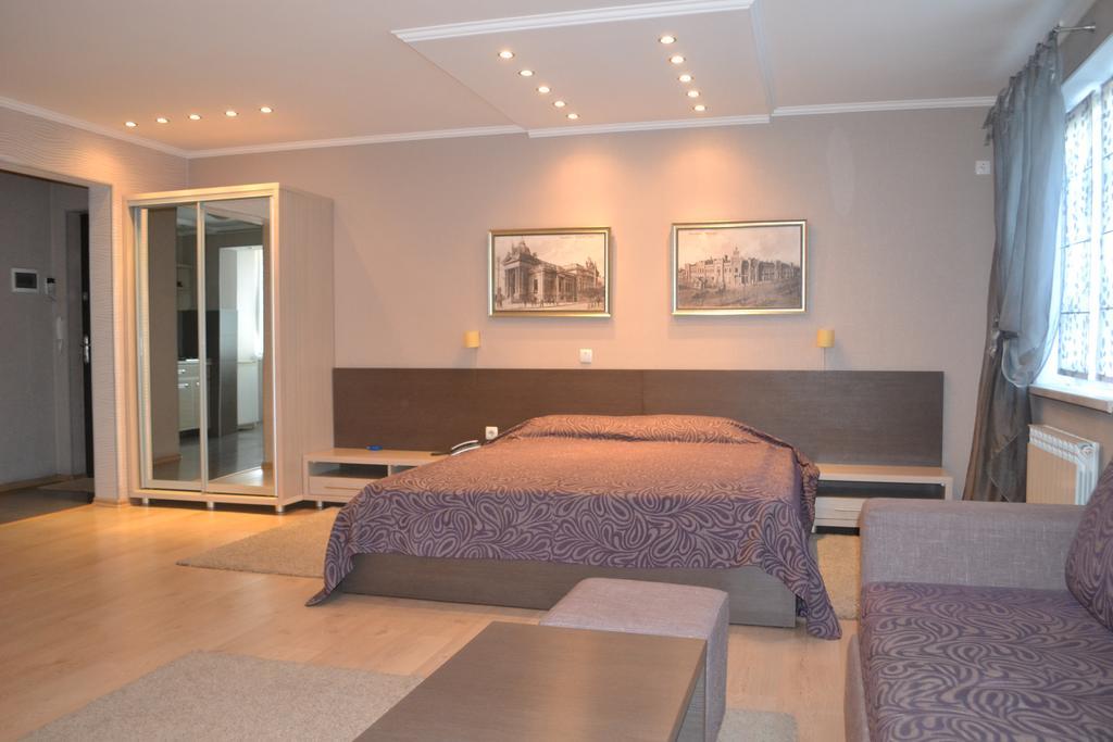 Apartments On Negruzzi 6/2 คีชีเนา ภายนอก รูปภาพ